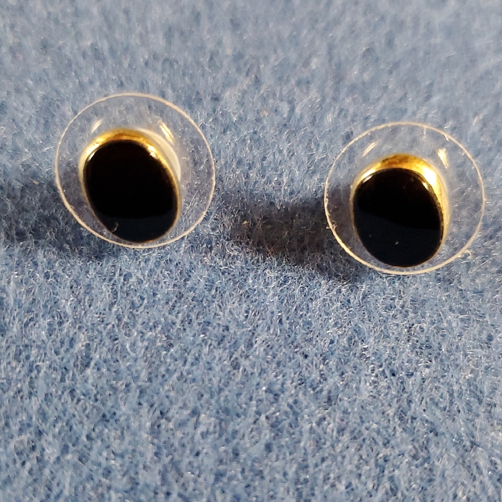 Elegant Black Onyx and Gold Stud Earrings